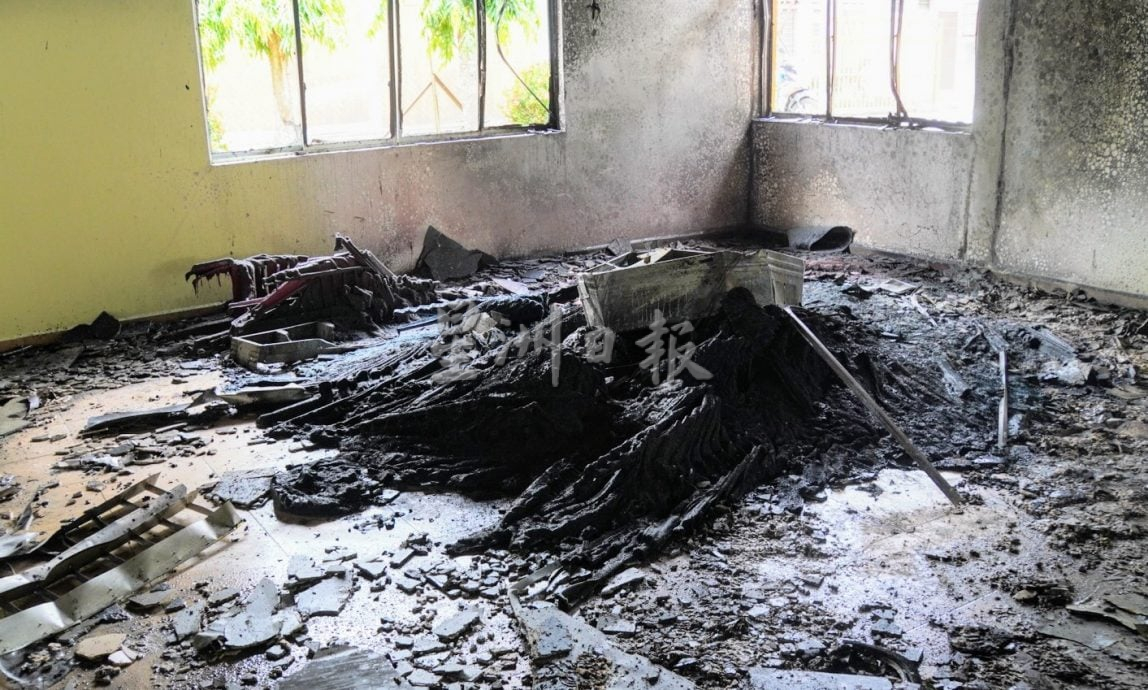 （大北马）老人院住户心生不满，放火烧礼堂睡床，财物损失未伤及人命