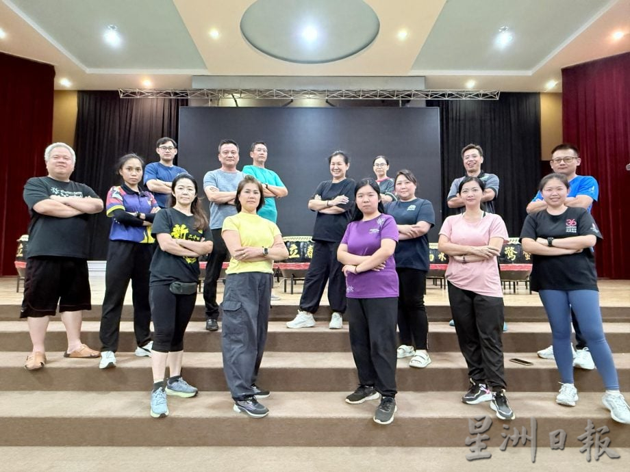 (14/8见报)乐活频道/跨世代鼓队凝聚热爱 共谱文化传承新篇