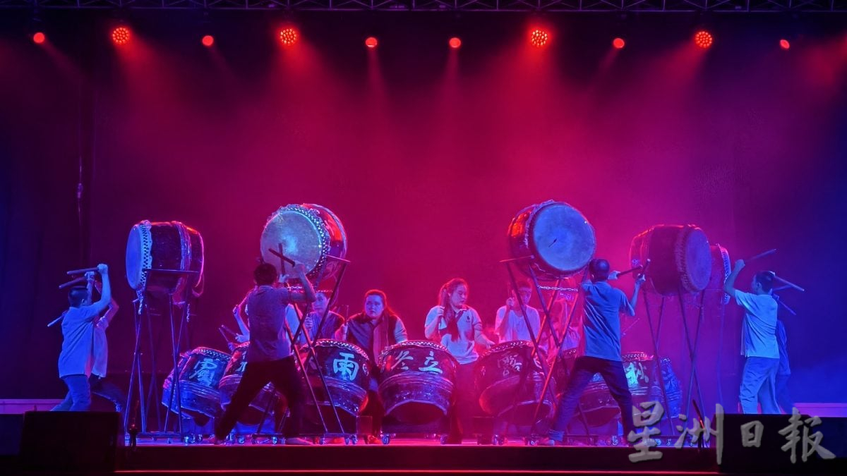 (14/8见报)乐活频道/跨世代鼓队凝聚热爱 共谱文化传承新篇