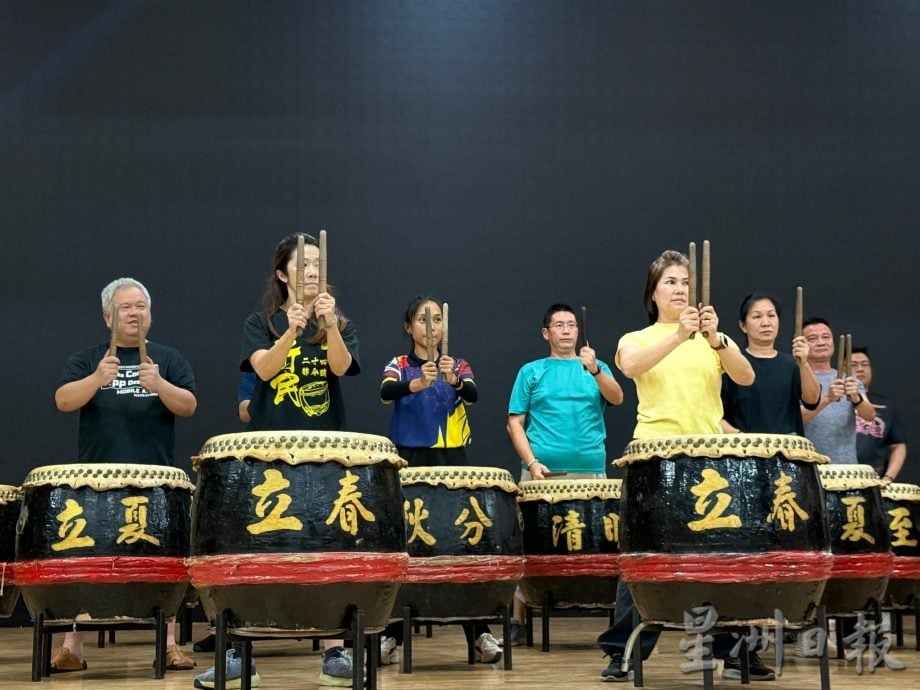(14/8见报)乐活频道/跨世代鼓队凝聚热爱 共谱文化传承新篇