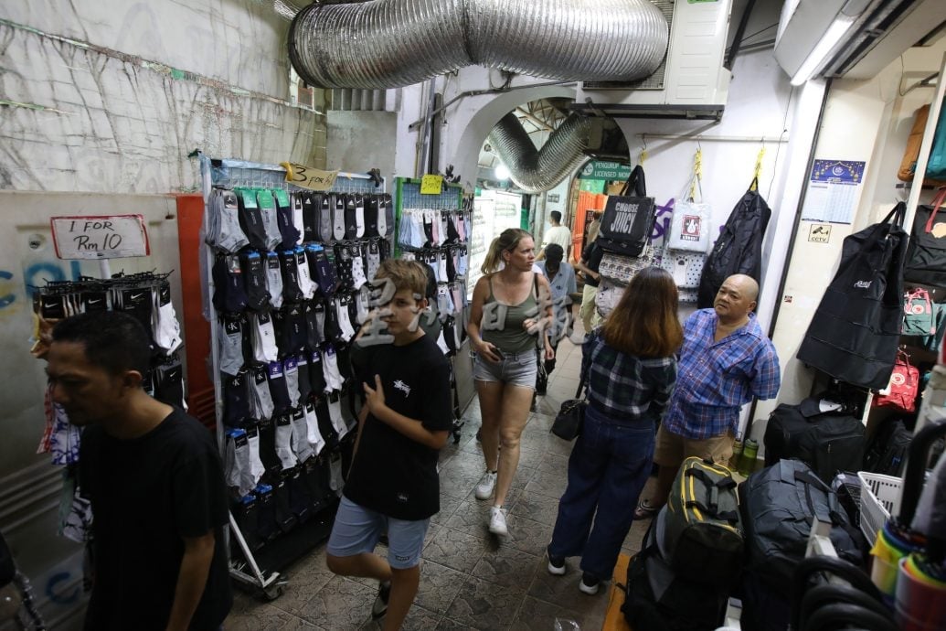 大都会封面/跟进茨厂街提升工程