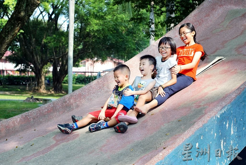 ★8月16日刊登/大霹雳封底主文/【流金岁月】/DR公园魔法乐园欢乐荟萃 孩子们的快乐天堂