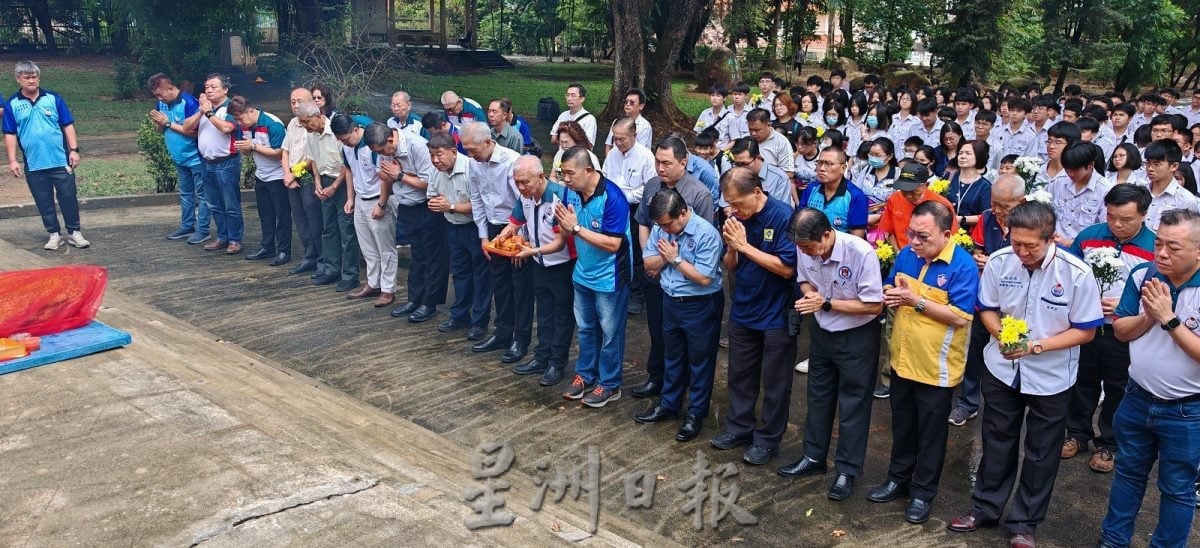 华巫印曾不分你我抗战   何朝东：勿放大国旗事件