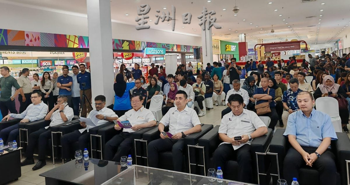 州政府发展商签联合发展协议  23户被迫迁居民获赔单层排屋