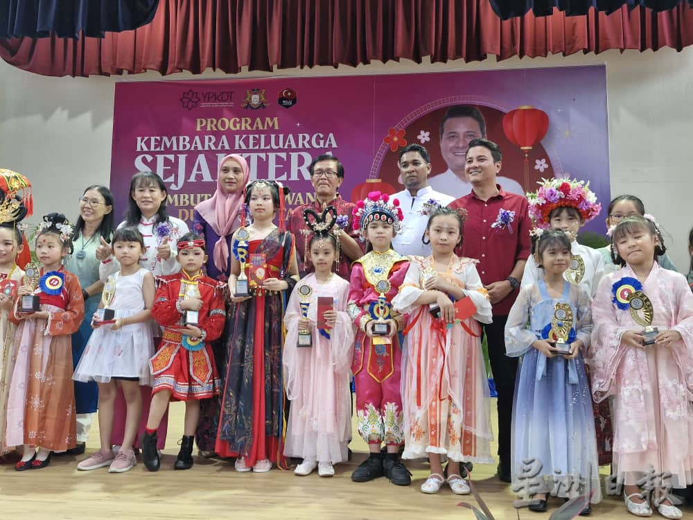 （已签发）柔：马哥打区“柔佛州幸福家庭巡回之旅” 赛福星：奉行国家原则促进团结