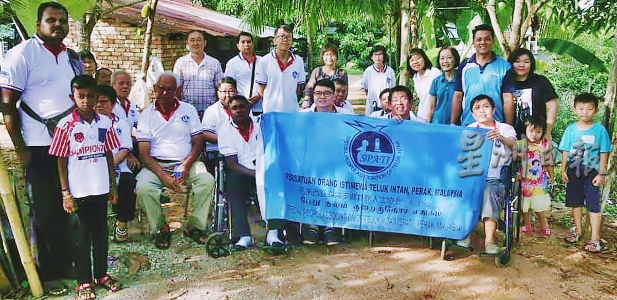 ★8月17日刊登/共用稿【有故事的人】/强电击中烧伤截双腿 陈树金消沉2年重生