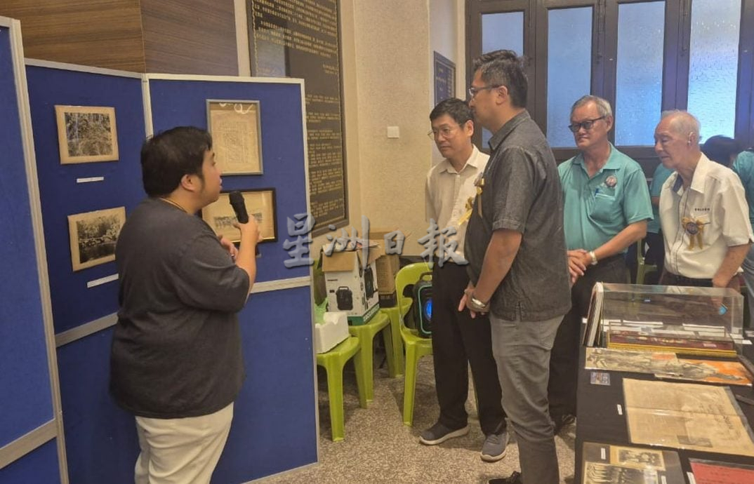 (古城封面主文)日本投降80周年纪念会及抗日图片与文物展