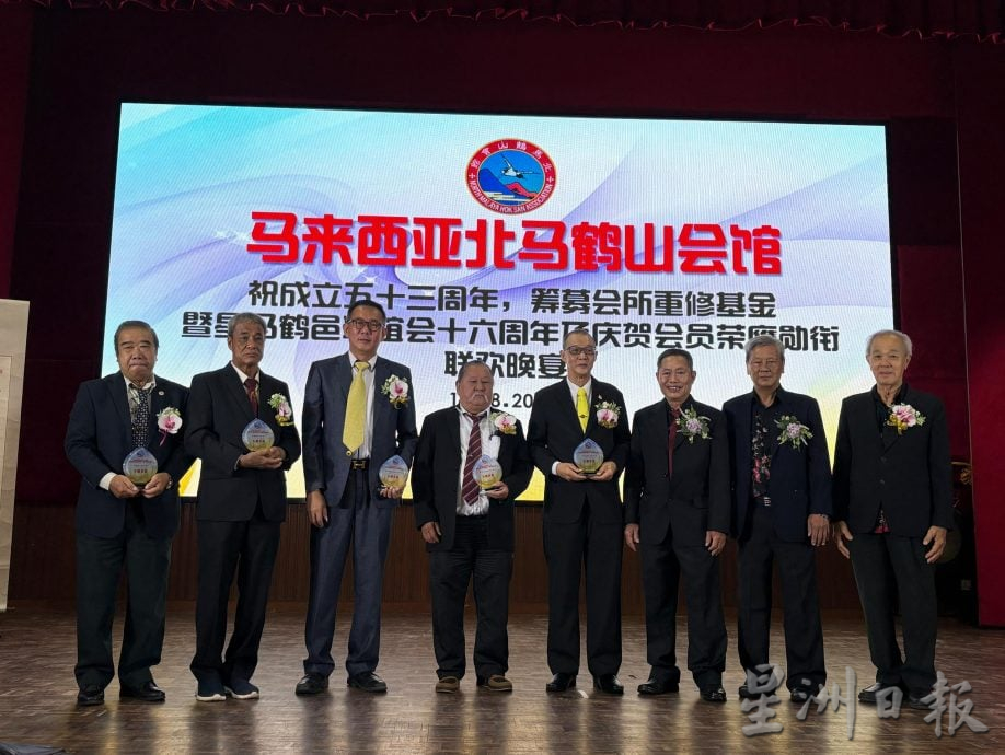 VIP文（大北马）半年内逾6千人入籍新加坡  郑来兴：流氓政治加速人才外流