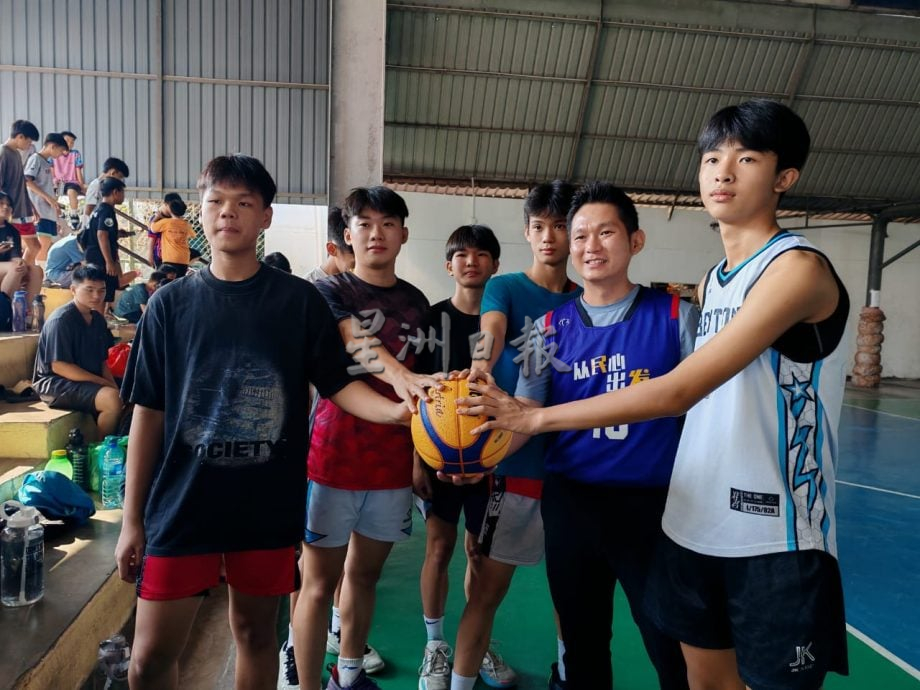 东：（已签发）文冬市议会与篮球公会联办三人篮球赛  反应热烈 