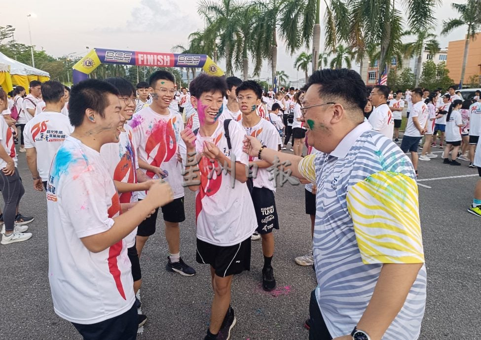 供星洲网::萧康骏鼓励大家以更团结及和谐的方式回应试图破坏者