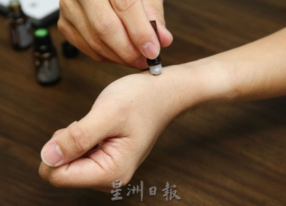 霹：19日见报／封底主文／心价值|用香气渗入日常  让情绪与身体同步舒缓