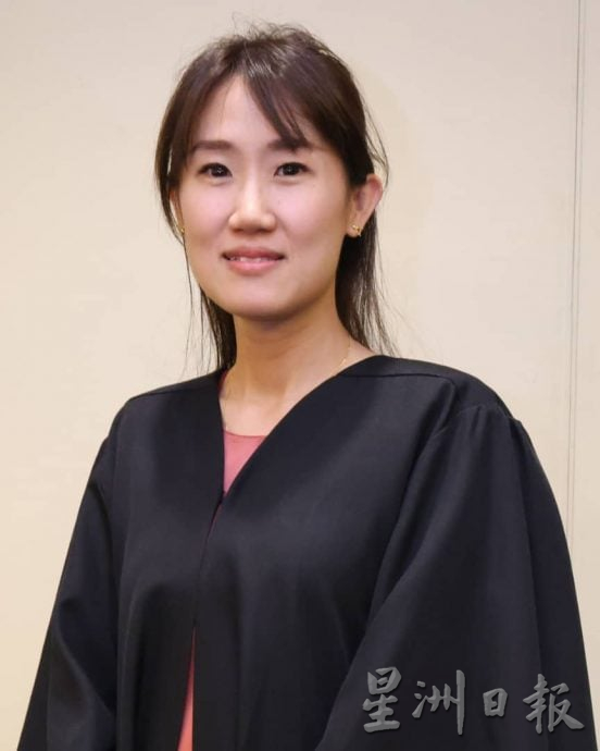 （古城封面主文）马六甲拉也再有旅巴占道，影响交通安全