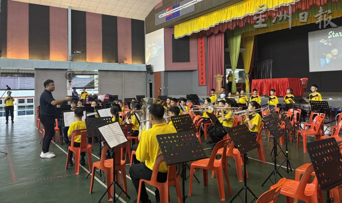 **已签发**柔:头条之一:集台马4校百人大合奏 《聚光之约》圆满落幕