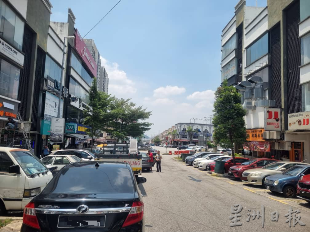 大都会/早报头/沙登Olive Hill改单向道/6图