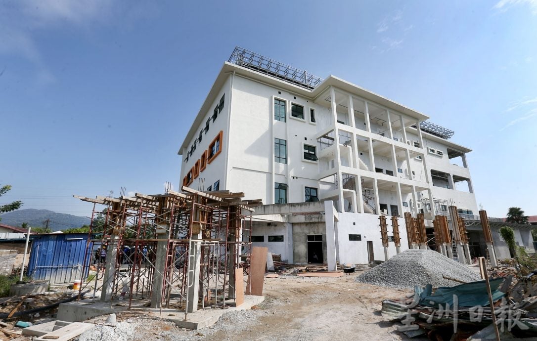 曼锐诊所完成83.5% 邦咯诊所 巴里文打医院近竣工