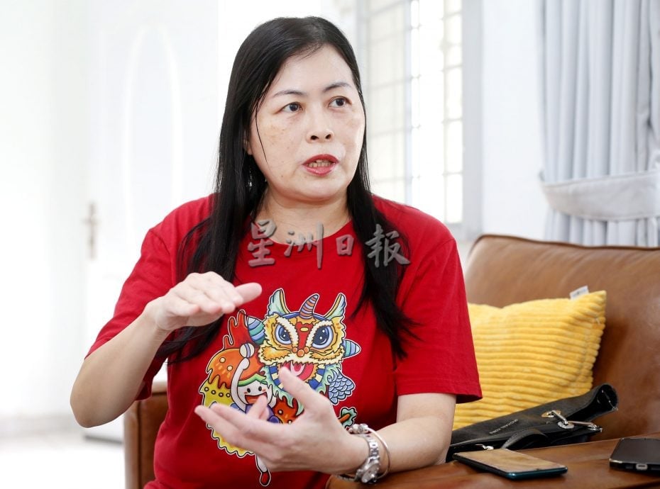 【暖势力】/自闭儿外甥具绘画天赋 大姨陪伴守护寻梦想