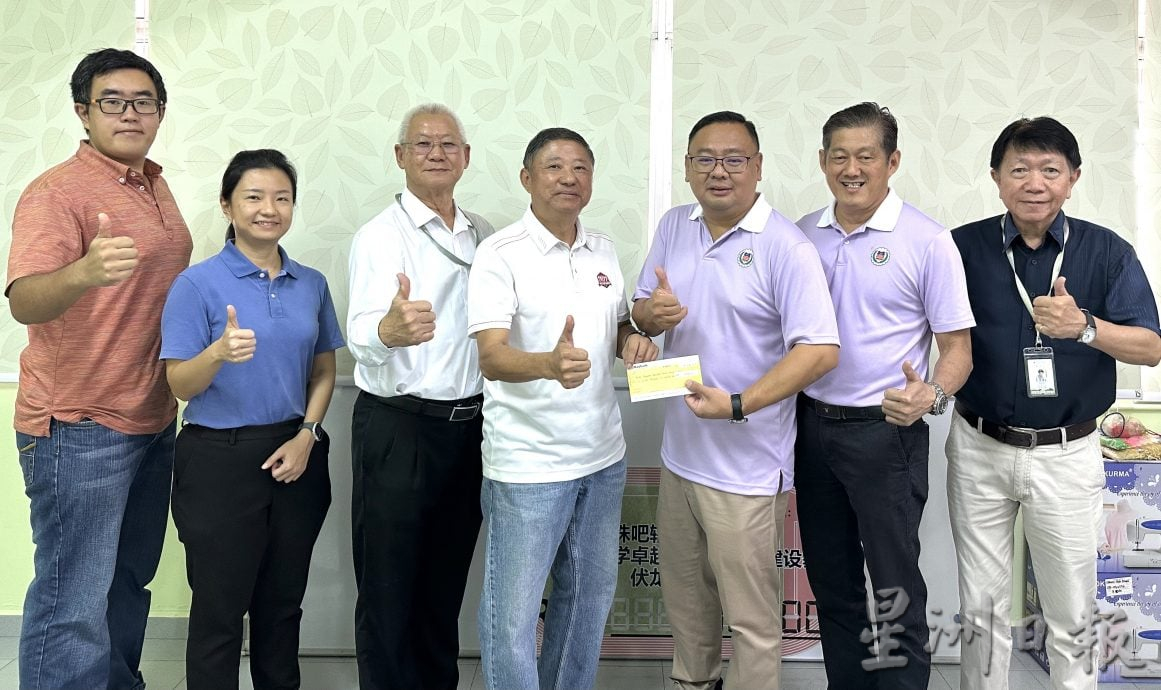 已签发 柔：本报活动：“曾妈妈的店”为善不落人后 捐1万6500予星洲情义嘉年华