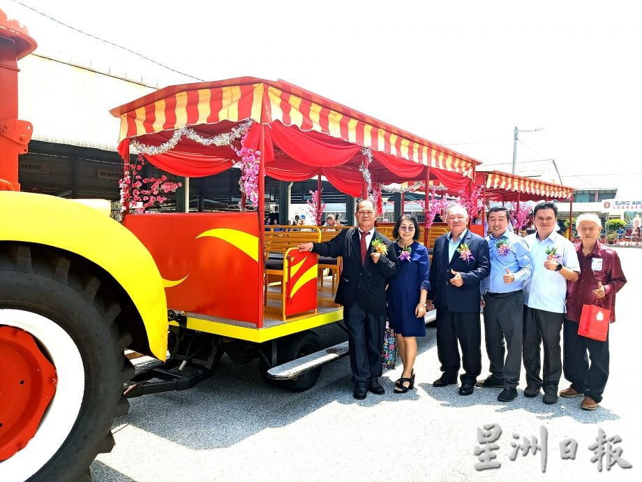 大都会版 / 瓜雪益智华小王健源校长荣休／4图（选下)