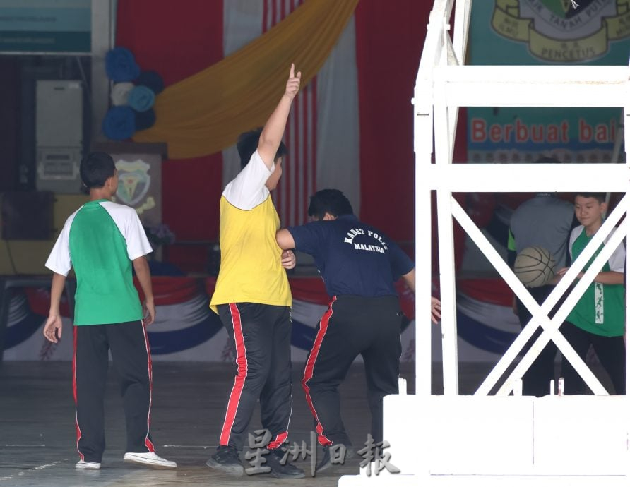 东：（已签发）霸凌何时了：教育与心理辅导指出，校园与家庭同步着手