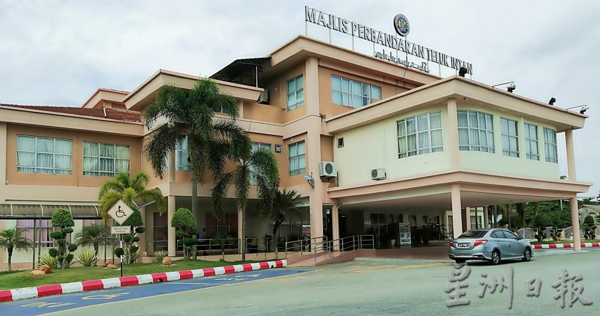 12票对11票压低调幅 安顺门牌税明年涨