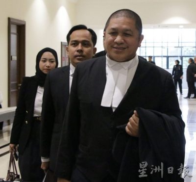 查拉案5女生不认罪 各5千保外 12月审讯