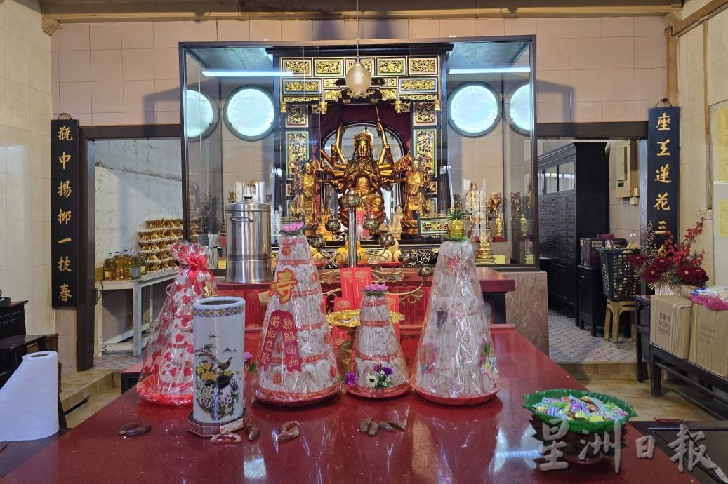 (古城第二版主文)《庙堂之旅》观音亭街崇德堂 准提菩萨度化众生 “和合二仙”天财良缘