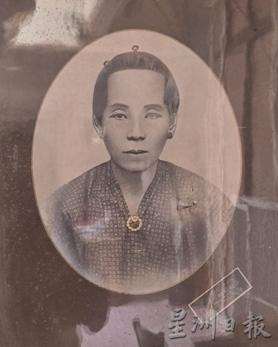 (古城第二版主文)《庙堂之旅》观音亭街崇德堂 准提菩萨度化众生 “和合二仙”天财良缘