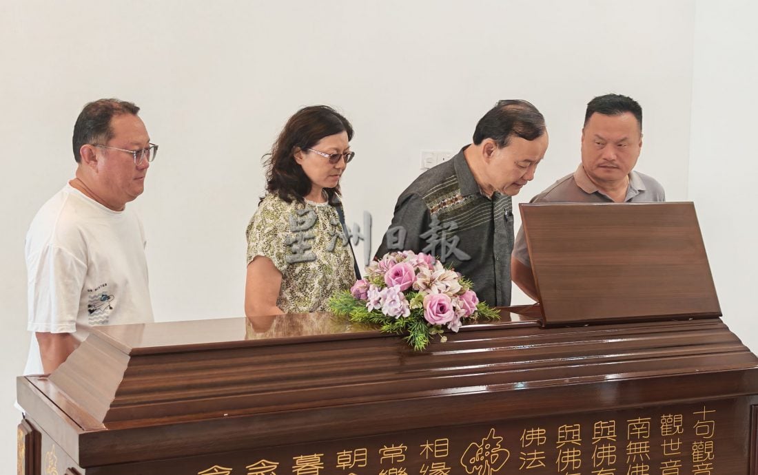 男大生堕楼亡|郭峻豪出殡火化 议员地方领袖亲友送行