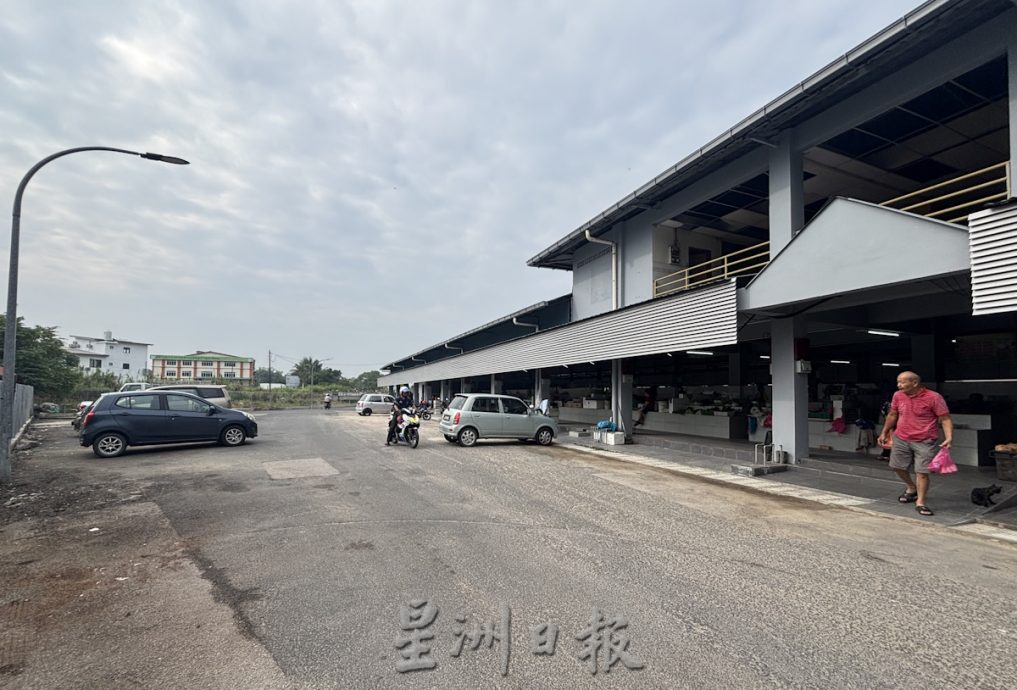 拉美士巴刹终完成提升工程 小贩迁入营业