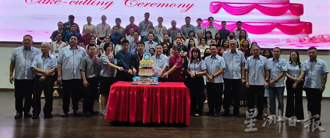 游上运:提升老师福利 深斋中学明年全面加薪