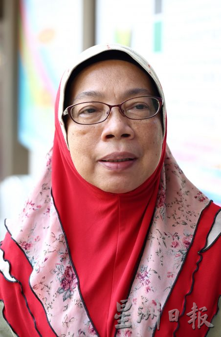 东:(已签发)没有中文家庭环境下坚持报考华文 巫裔生娜姿哈“中文之路”