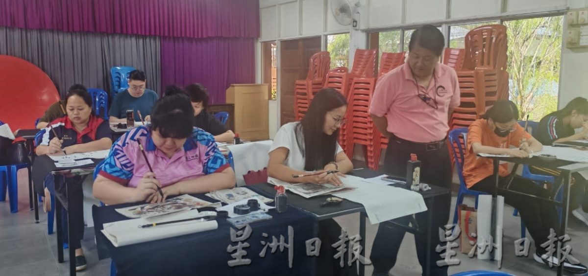 东：（已签发）文冬县教师及中小学生书法比赛