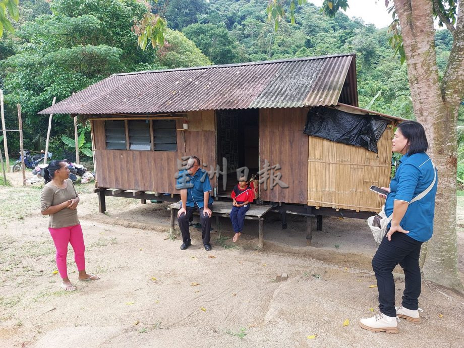 （古城封面主文／签发）启牖华小校长陈柃磬走入原住民村