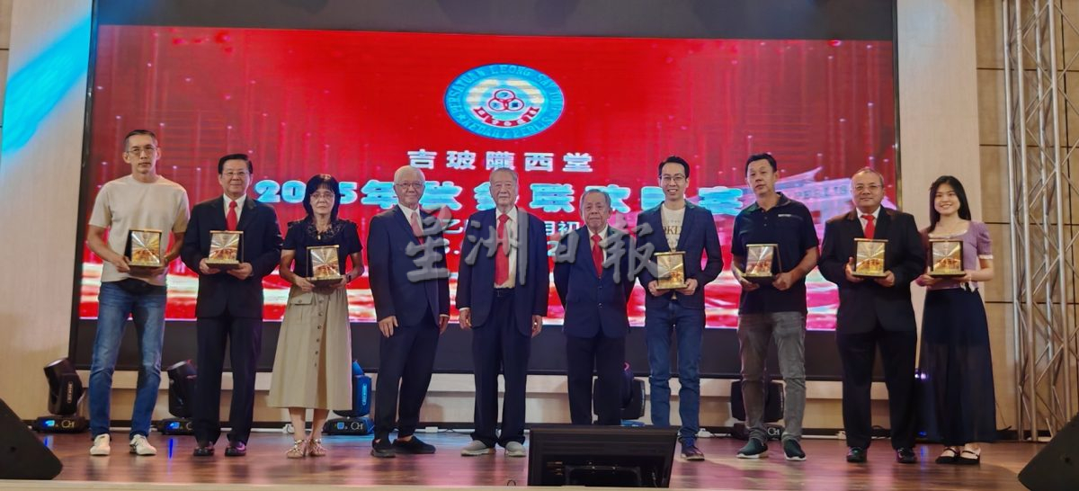 （大北马）李斯仁：该堂神龛失修，需进行维修。