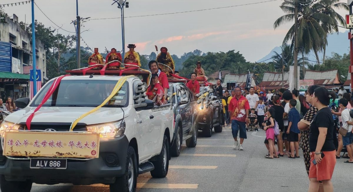 东:(已签发)文冬广福庙仙四师爷145周年千秋宝诞众神巡游