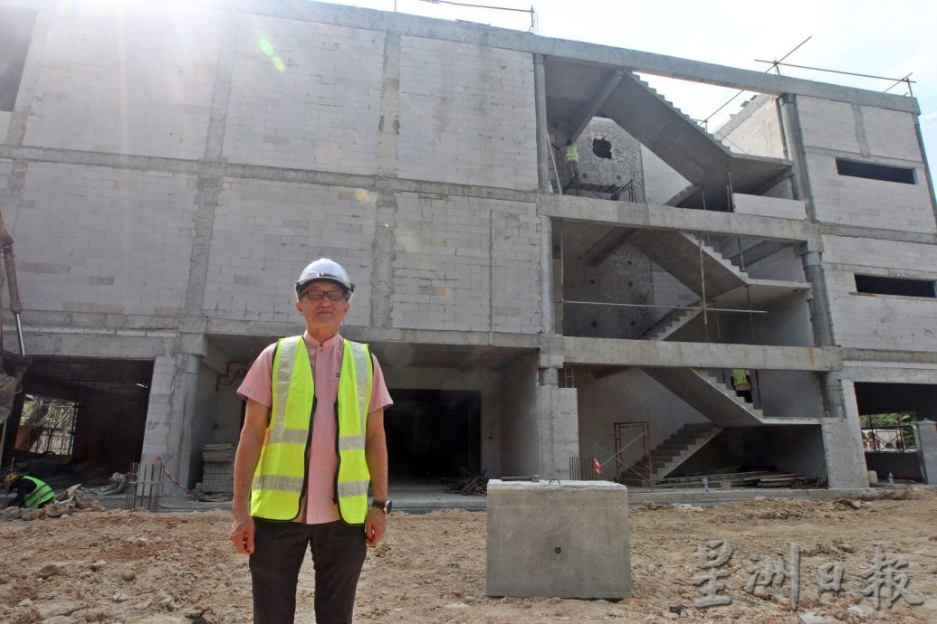 (25/8见报)校园我董/白沙罗华小/10图