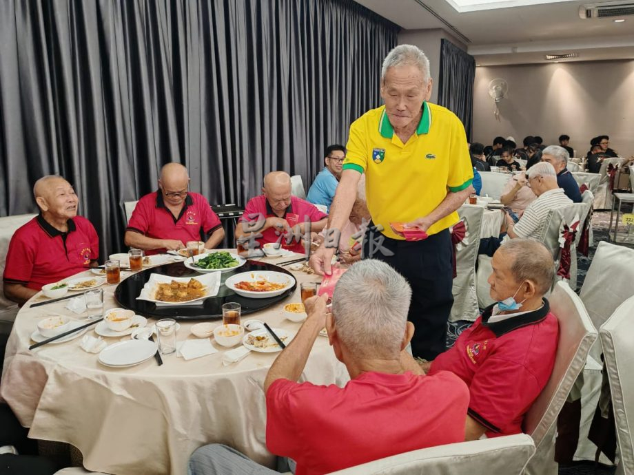 东:(已签发)广福庙神诞首办孝亲敬老午宴招待100长者