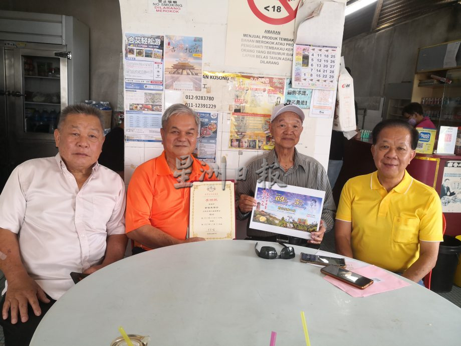 东:拜访关丹拿督朱源安