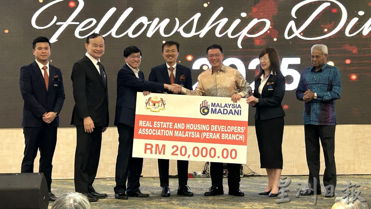 REHDA地方/霹雳得正副首相和部长 罗万豪:盼发展怡隆高铁