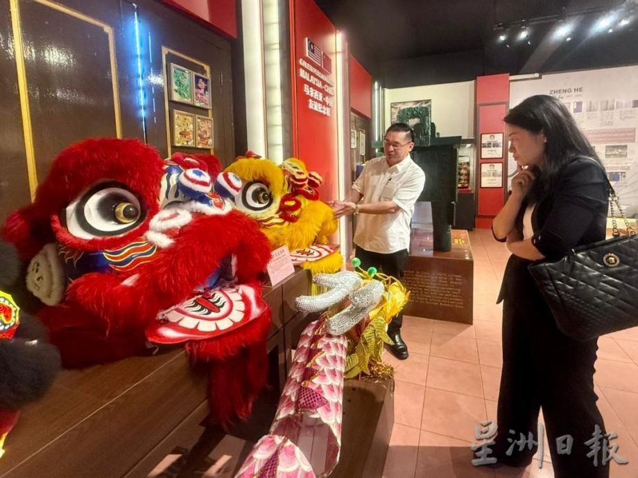 (古城版)颜天禄接见接见中国华侨历史博物馆副馆长雷霆