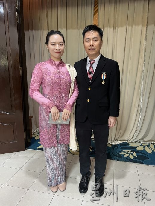 (古城封面主文)甲州元首76岁华诞册封大典,州元首致哀查拉家属·呼吁全面校园反霸凌运动