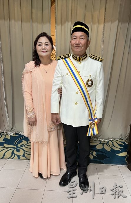 (古城封面主文)甲州元首76岁华诞册封大典,州元首致哀查拉家属·呼吁全面校园反霸凌运动