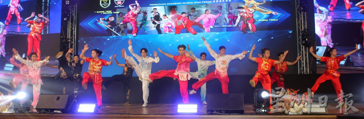 霹火箭筹款晚宴 逾2500支持者出席 筹获21.5万