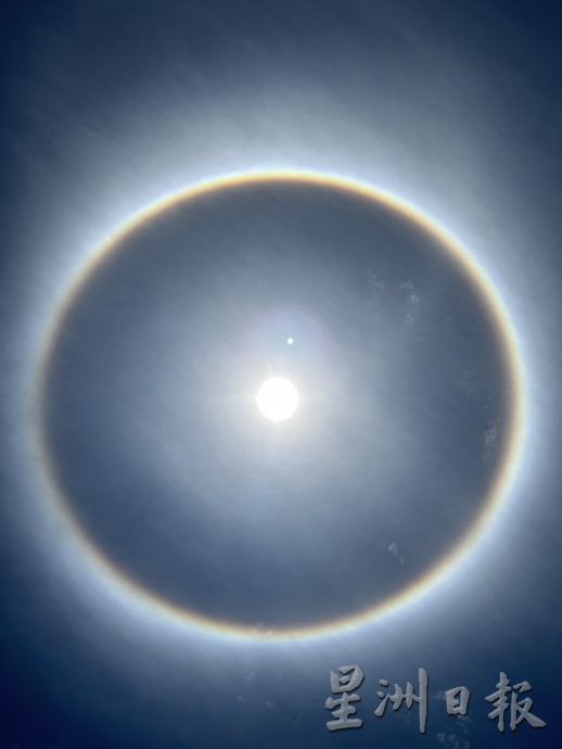 已签发 柔:新闻:边佳兰出现超大日晕