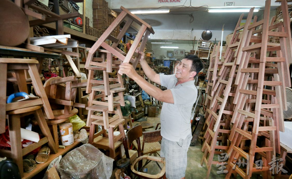 ∕老店寻踪｜传承一甲子的手艺   胜昌木器店传二代