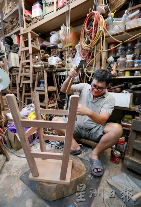 ∕老店寻踪｜传承一甲子的手艺   胜昌木器店传二代