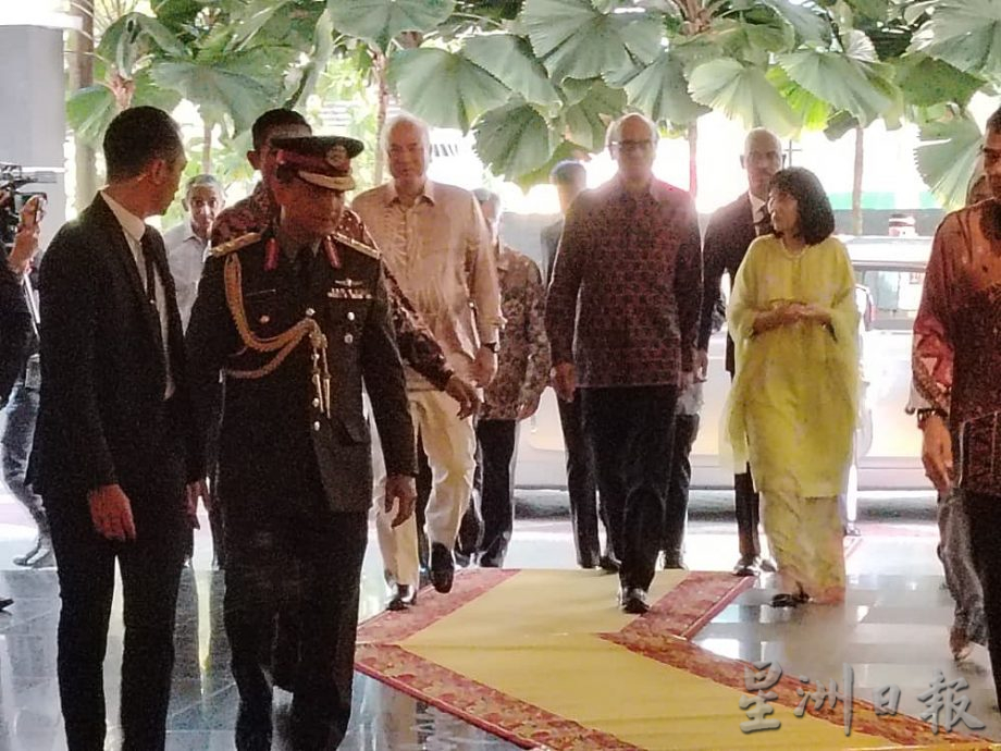 马大新大联合学术研讨会 名誉校长苏丹总统齐出席