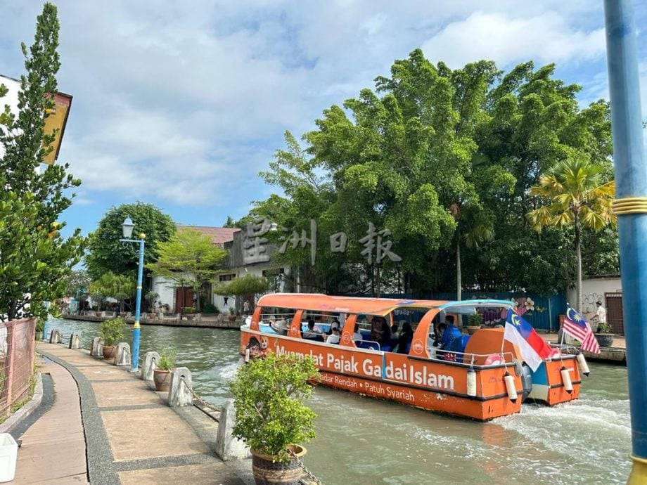 （古城版）甲沿河走道分阶段提升工程 