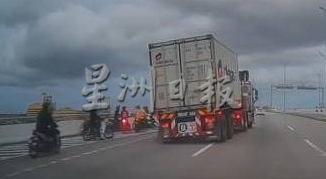 北海外环路飙车