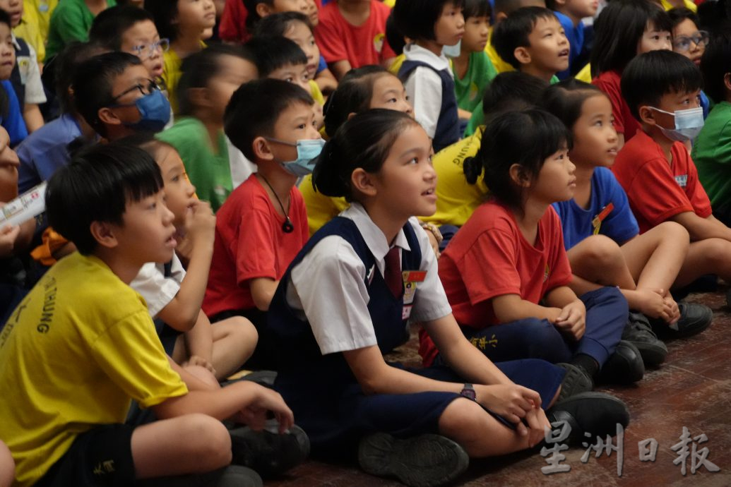 从《小喜鹊和岩石山》中学习 大同华小生体会生命教育